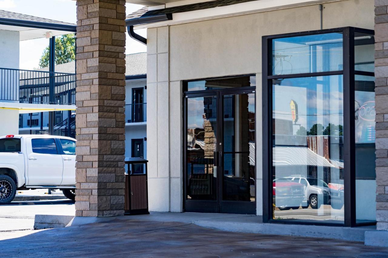 איסט רידג' Stay Express Inn Chattanooga מראה חיצוני תמונה